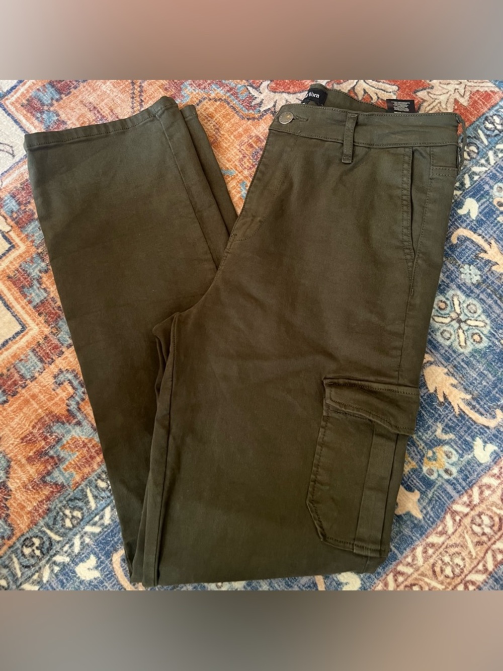 Well Worn Olive Green Cargo Pants with Side Pocket